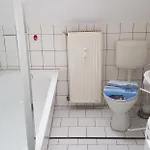 Klein Treben 2.0 شقة *